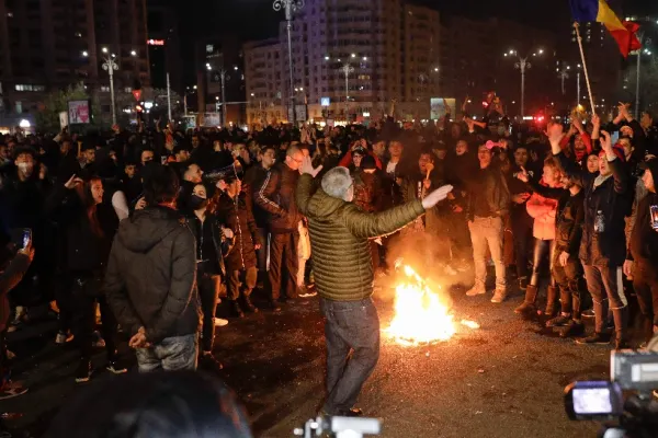 14 dintre vandalii de la protestele de la Unirii, ARESTAȚI. Ce pedepse riscă aceștia