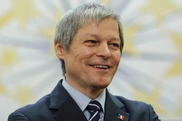 Dacian Cioloș, nou ATAC la Florin Cîțu: Un prim-ministru nu face evaluări ale miniștrilor noaptea în somn și dimineața îi demite fără să le comunice