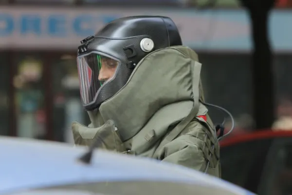 Intervenție de urgență pe o stradă de lângă Guvern: trupele speciale ale SRI, în alertă