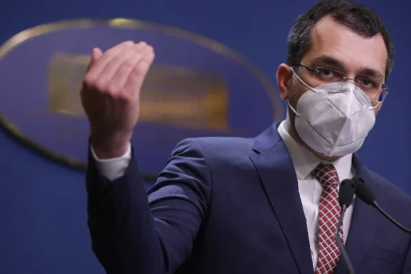 Vlad Voiculescu pune tunurile pe premier: A lăsat Ministerul Sănătății fără bani pentru șpaga PNDL