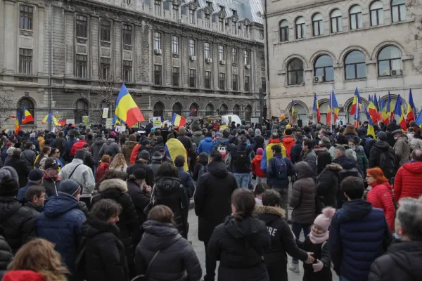 Sindicaliștii din Sănătate îi avertizează pe protestatarii anti-restricții: "Ajunge! Vă cerem să ne lăsați să ne facem treaba!"