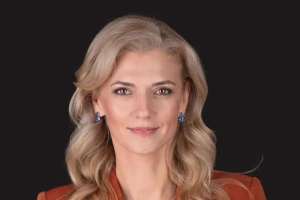 ROTATIVA guvernamentală - Alina Gorghiu: „A crescut temperatura în coaliţie. Trebuie accentuat dialogul cu populaţia”