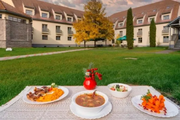 Povestea singurului restaurant din România unde jumătate dintre angajați sunt persoane cu dizabilități