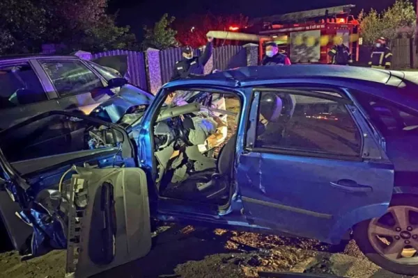 Accident grav, în jud. Ialomița: un copil de 1 an a murit. Alte 4 victime, după un impact violent