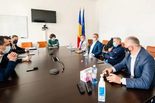 Întâlnire importantă la Ministerul Sănătății cu Vlad Voiculescu pentru deschiderea HoReCa - DECIZIILE anunțate de ministrul Economiei