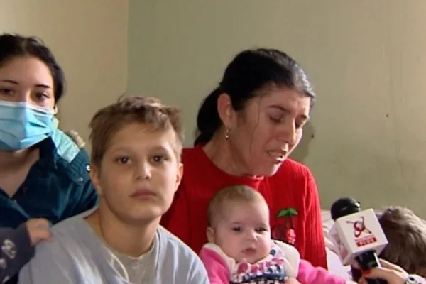 Realitatea de lângă tine. Tatiana și Adrian Mitran duc pe umerii lor o familie numeroasă