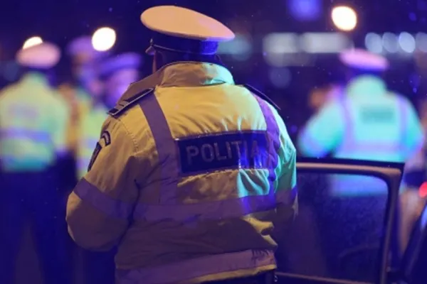 Petrecere cu 500 de persoane, spartă de polițiștii bihoreni! Administratorul localului, AMENDAT
