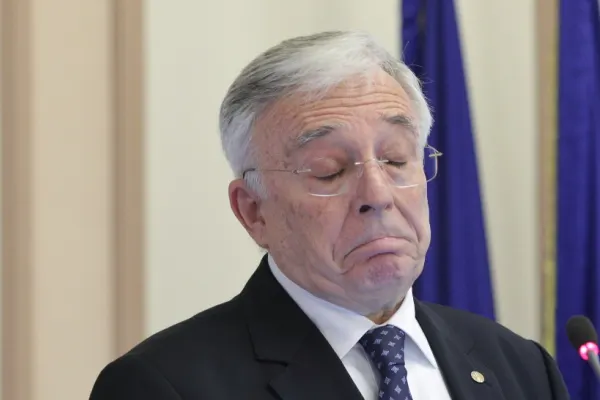 Guvernatorul BNR, Mugur Isărescu: Ne luăm adio de la dobânzile mici, băncile au cam sărit calul cu ROBOR  - VIDEO