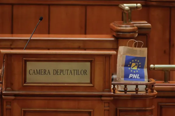 INSOMAR - SONDAJUL care dinamitează scena politică. Pe cine vor românii, de fapt, la guvernare
