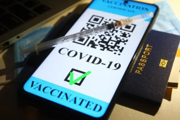 Este OFICIAL! Certificatul de vaccinare COVID-19, FOLOSIT și pe teritoriul României - DECIZIA Guvernului