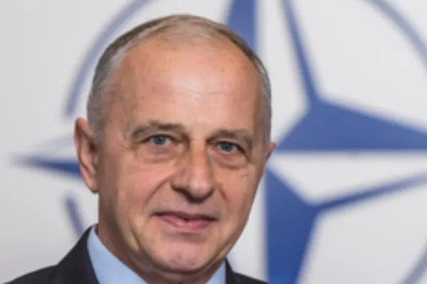 Mircea Geoană: „Retorica de la Kremlin nu este o surpriză. Rămânem calmi și continuăm să oferim sprijin Ucrainei”