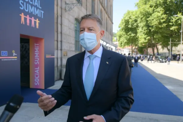 Președintele Klaus Iohannis, la Summitul de la Porto: „Pandemia nu afectează doar sănătatea oamenilor și economiile”