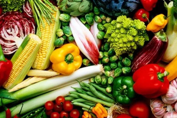 Cum să-ți detoxifiezi organismul după Crăciun. Află alimentele SECRETE