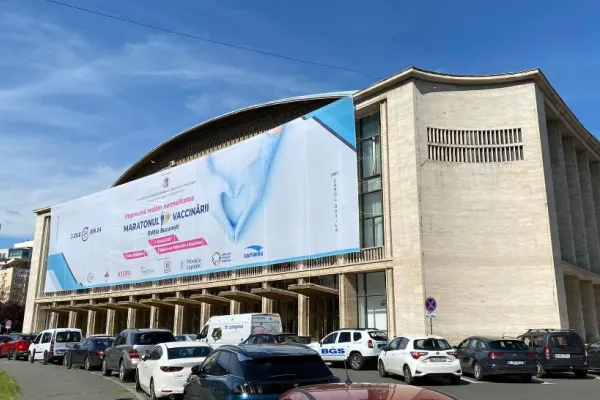 Nicușor Dan facilitează transportul bucureștenilor la MARATONUL de vaccinare - Ce autobuze vor circula pe timp de noapte