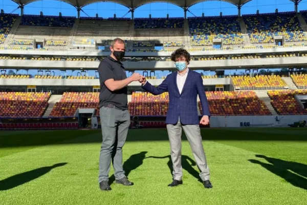 Nicușor Dan verifică stadionul pentru meciurile Campionatului European: „Avem ”verde” și de la UEFA pentru gazon”
