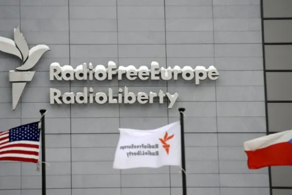 Rusia a îngheţat contul postului Radio Europa Liberă deschis la o bancă din Moscova