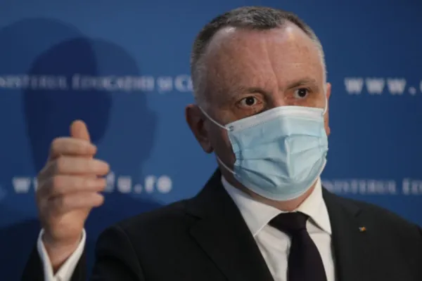 Sorin Cîmpeanu: „Am mari emoţii referitor la Evaluarea Naţională şi Bacalaureat”