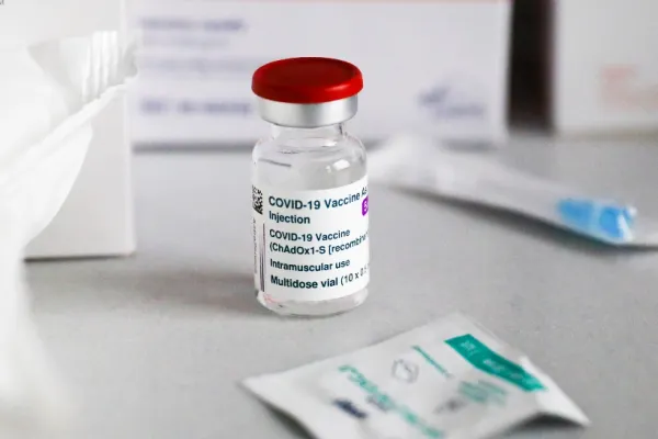 Uniunea Europeană renunță la vaccinul AstraZeneca
