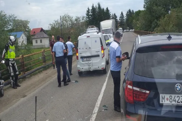 Mașină DSP cu vaccinuri, implicată într-un accident rutier