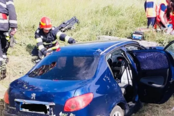 O avocată din Târgu Jiu a murit într-un groaznic accident rutier. Fiicele gemene, grav rănite