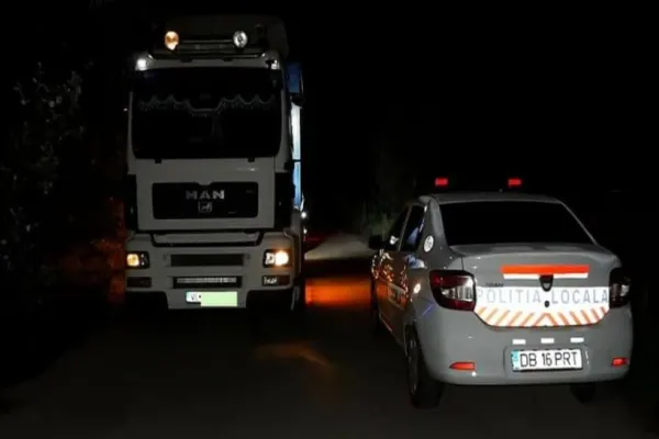 Un nou transport ILEGAL de gunoi menajer, depistat de polițiști la depozitul de deșeuri din Titu, județul Dâmbovița