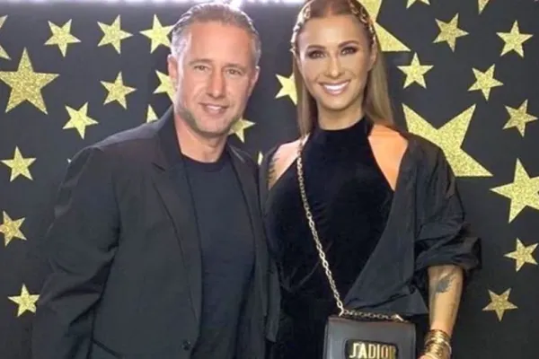 Anamaria Prodan insistă că nu divorțează de Laurențiu Reghecampf. Ultima reacție a impresarei
