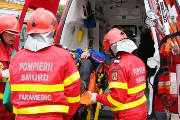 TRAGEDIE pe șosele. Copil de 2 ani, accidentat de un minor de 14 ani care conducea un scuter
