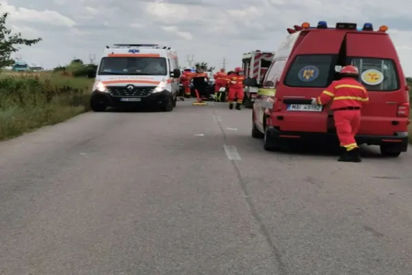 Accident grav cu 3 victime în Olt - Trafic blocat