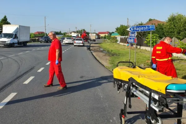 Pieton SPULBERAT de o autoutilitară, pe DN2! Intervine elicopterul SMURD - Trafic BLOCAT