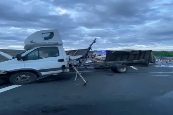 Accident GRAV pe A1: Victima găsită în stop cardio-respirator a decedat