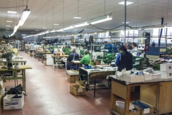 România, cel mai mare declin al industriei din Uniunea Europeană, în luna mai