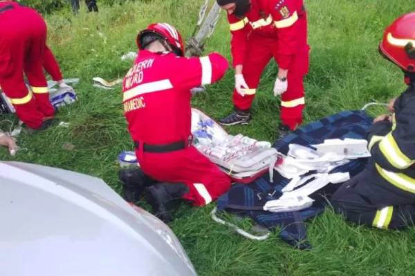 Accident grav în Mureș - O femeie a murit după ce mașina pe care o conducea a fost lovită de un tren