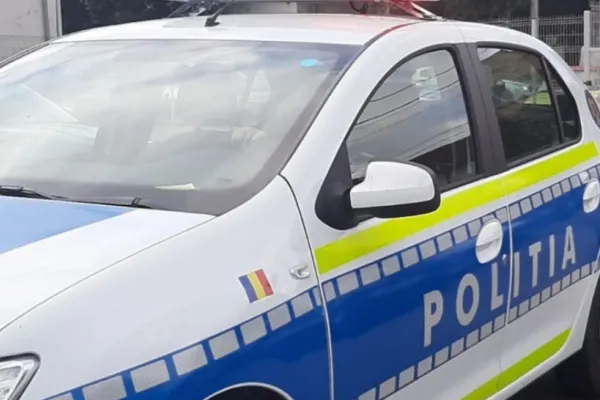 Accident CUMPLIT în Oradea, provocat de un şofer drogat! A lovit cu maşina doi adulţi şi doi copii