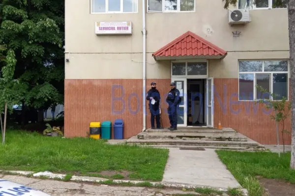 8 polițiști din Botoșani au fost arestați preventiv după perchezițiile de la Rutieră