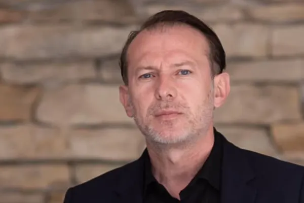 Florin Cîțu: „Parlamentarii Coaliţiei de guvernare NU vor vota la moţiune. Pot participa pentru divertisment”