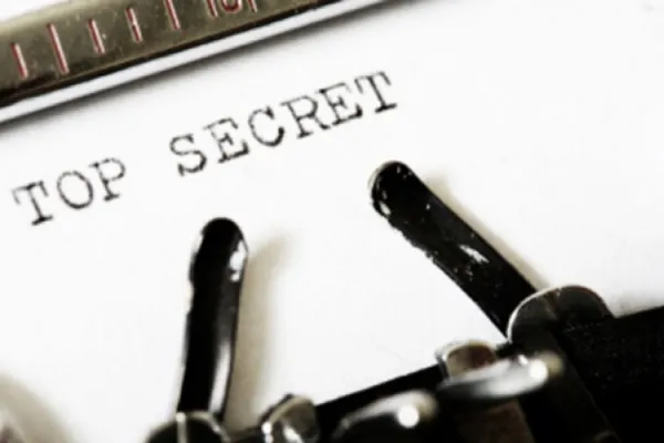 Moscova ironizează Marea Britanie după a pierdut documente secrete: ”De ce ar fi nevoie de hackeri ruşi dacă există staţii de autobuz?!”