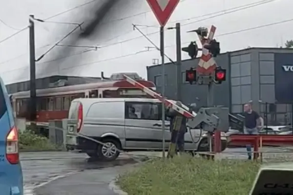 Accident feroviar în județul Constanța, o persoană a fost lovită de tren la intrare în Gara Basarabiâ