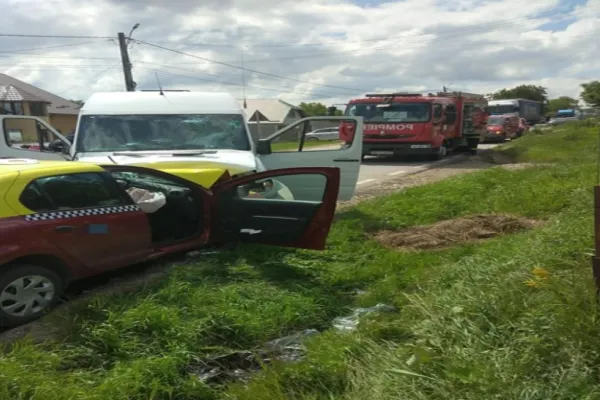 Accident cu 5 victime în județul Neamț: O persoană în stare GRAVĂ