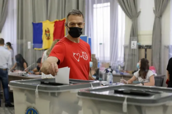 Rezultate alegeri parlamentare în Republica Moldova - Cum arată procentele obținute de fiecare partid și ce rezultat rușinos a obținut AUR