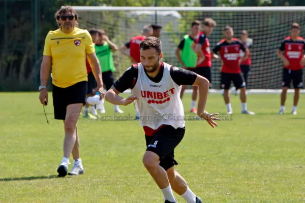 Primele probleme pentru Bonetti la Dinamo! Doi jucători de bază s-au accidentat