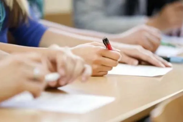 Bacalaureat 2023 - Absolvenții de liceu susțin proba de alegere a profilului - Cele zece discipline dintre care au putut alege