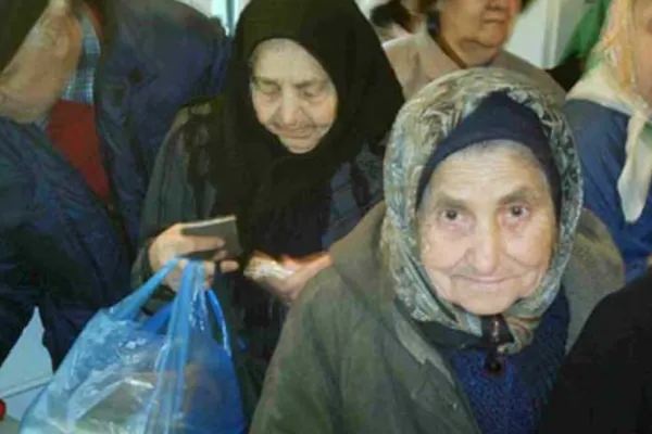 Românii, loviți de noi scumpiri în prag de iarnă. Energia și alimentele de bază, în fruntea clasamentului