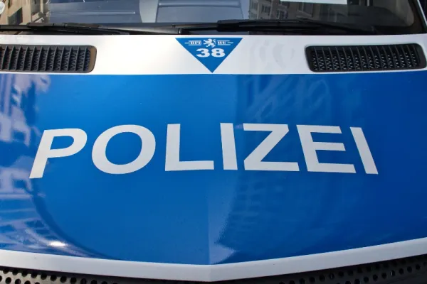 Tragedie, în Germania. Un român și-a ucis iubita şi i-a plimbat cadavrul cu mașina. Ulterior, a încercat să se sinucidă