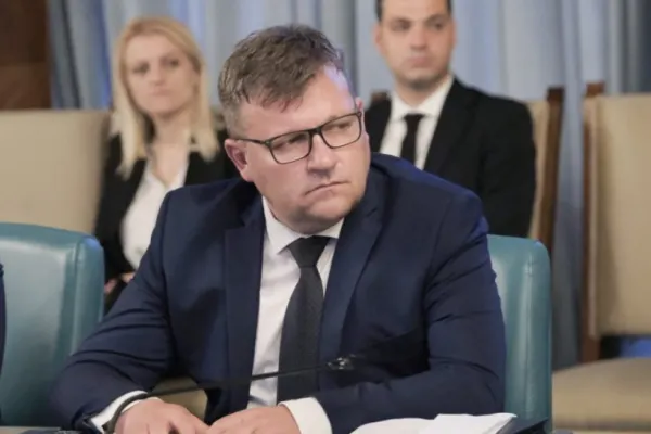Majorarea pensiilor: Un nou pachet social pentru românii cu venituri mici - Anunțul ministrului Budăi