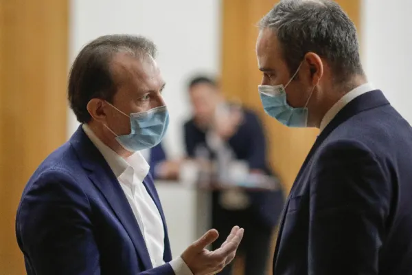LEGILE PUTERII. Premierul, anchetat pentru jaful din pandemie. Alexandru Nazare: „I-am atras atenția lui Cîțu că nu se justifică achiziția a 120 de milioane de doze de vaccin anti-Covid”