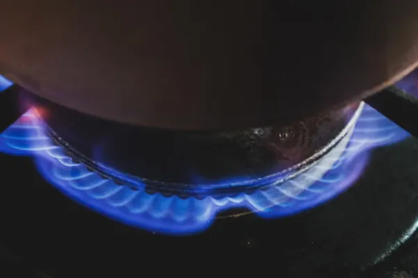 Bulgaria  vrea să "încalce" sancțiunile UE privind importurile de gaze și petrol din Rusia - Care este motivul