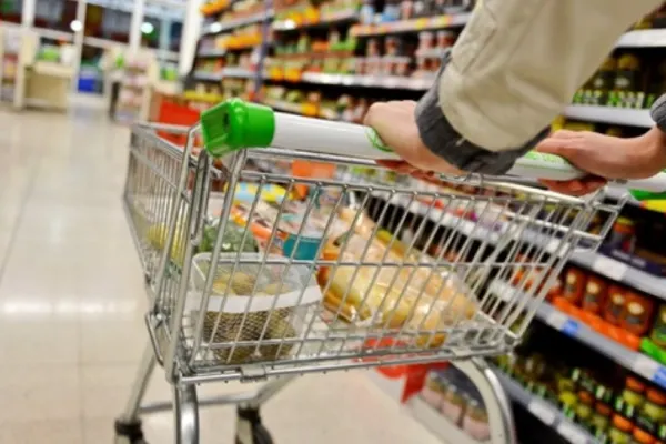 Focar de infecție și țepe de Black Friday, descoperite la un supermarket din Timișoara: S-au dat amenzi URIAȘE