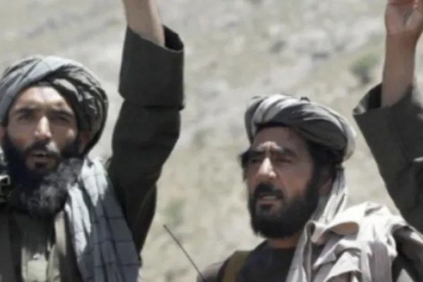 Talibanii fac prăpăd - Au trimis sute de combatanți către o zonă care refuză să se supună controlului