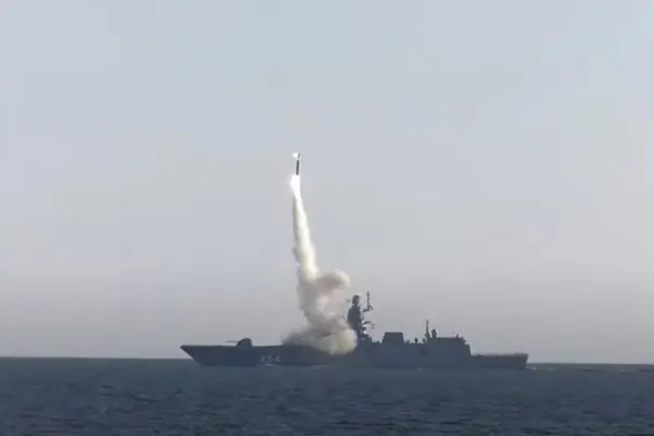 VIDEO | Rusia a testat cu succes noua sa rachetă hipersonică de croazieră Zircon