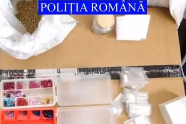Percheziții de amploare la magazine de amanet din Galați! Șase kilograme de aur, confiscate de polițiști VIDEO